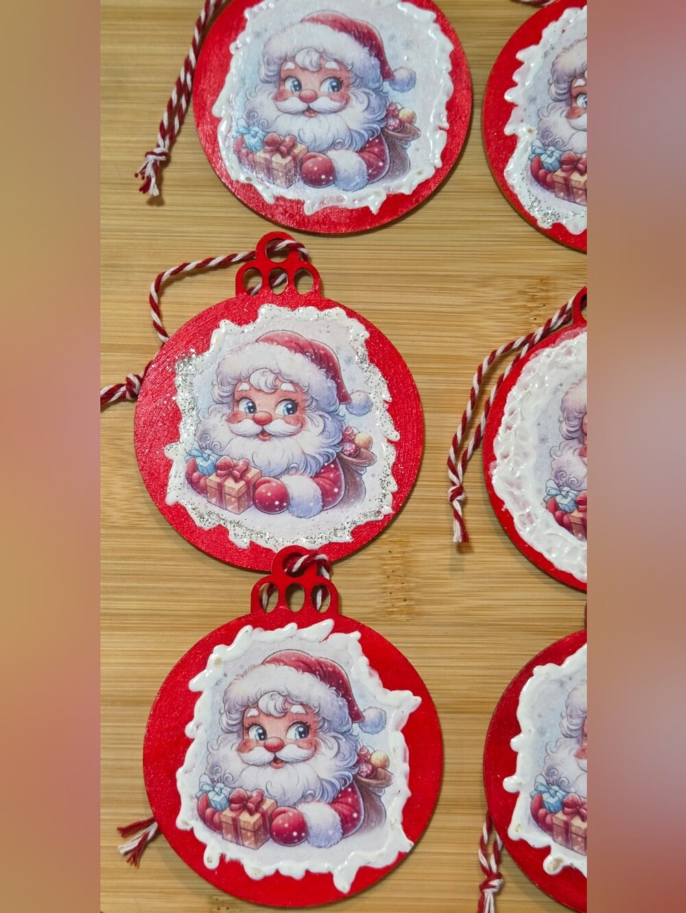 🎅 Handmade Wooden Disc Vintage Santa Christmas Ornaments - 12 Pack Set - Picture 7 of 16